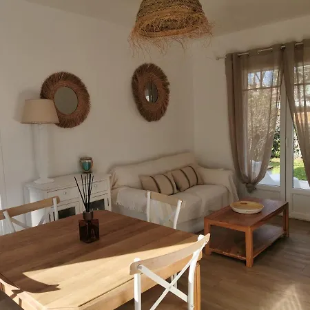 Feriehus La Petite Etoile *